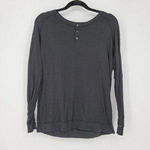 Lululemon Black Striped Lightweight Athletic Striped Long Sleeve Henley Top Sz 8